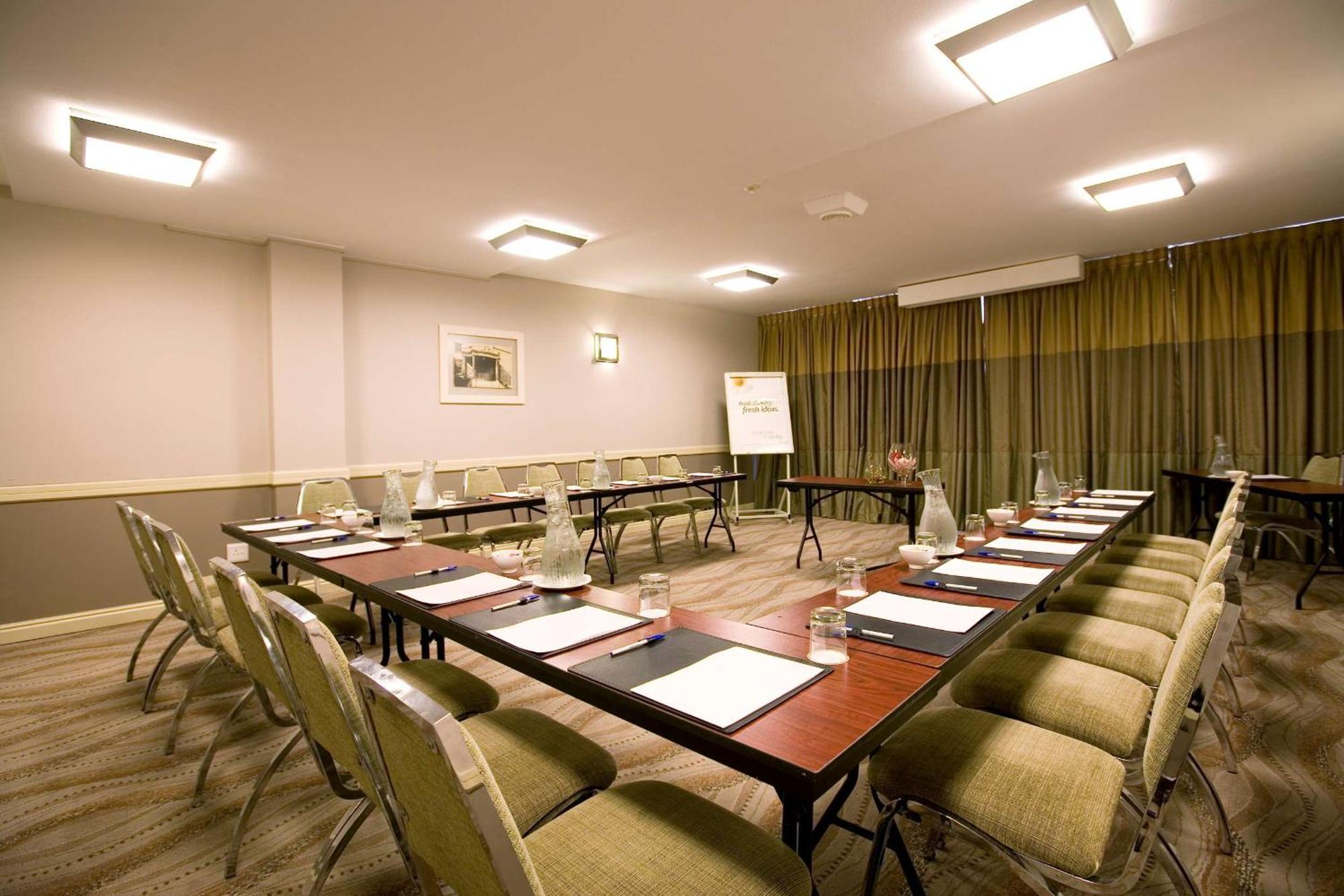 Garden Court Nelson Mandela Boulevard Cape Town Ngoại thất bức ảnh